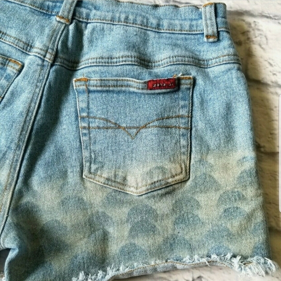 Zana Di (Zanadi) Vintage Y2K Cut Off Distressed Denim Shorts- Juniors Size 9 - Picture 6 of 7